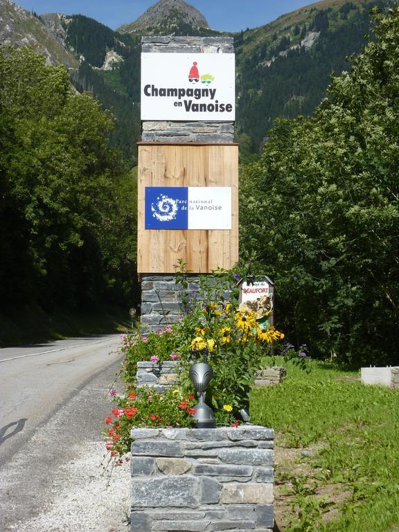 Les Glières - Champagny-en-Vanoise La Plagne Esterno foto